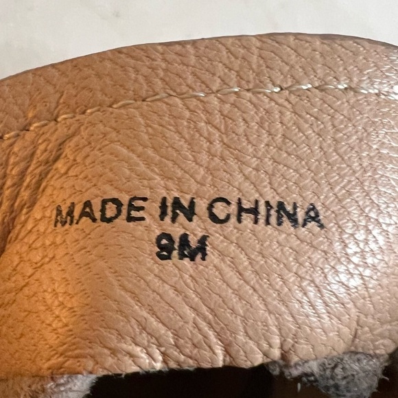 Kate Spade Bellamy Suede Booties Tan Size 9 NWOT - Picture 11 of 13